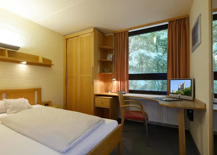 Hotel Commundo Tagungshotel 3*